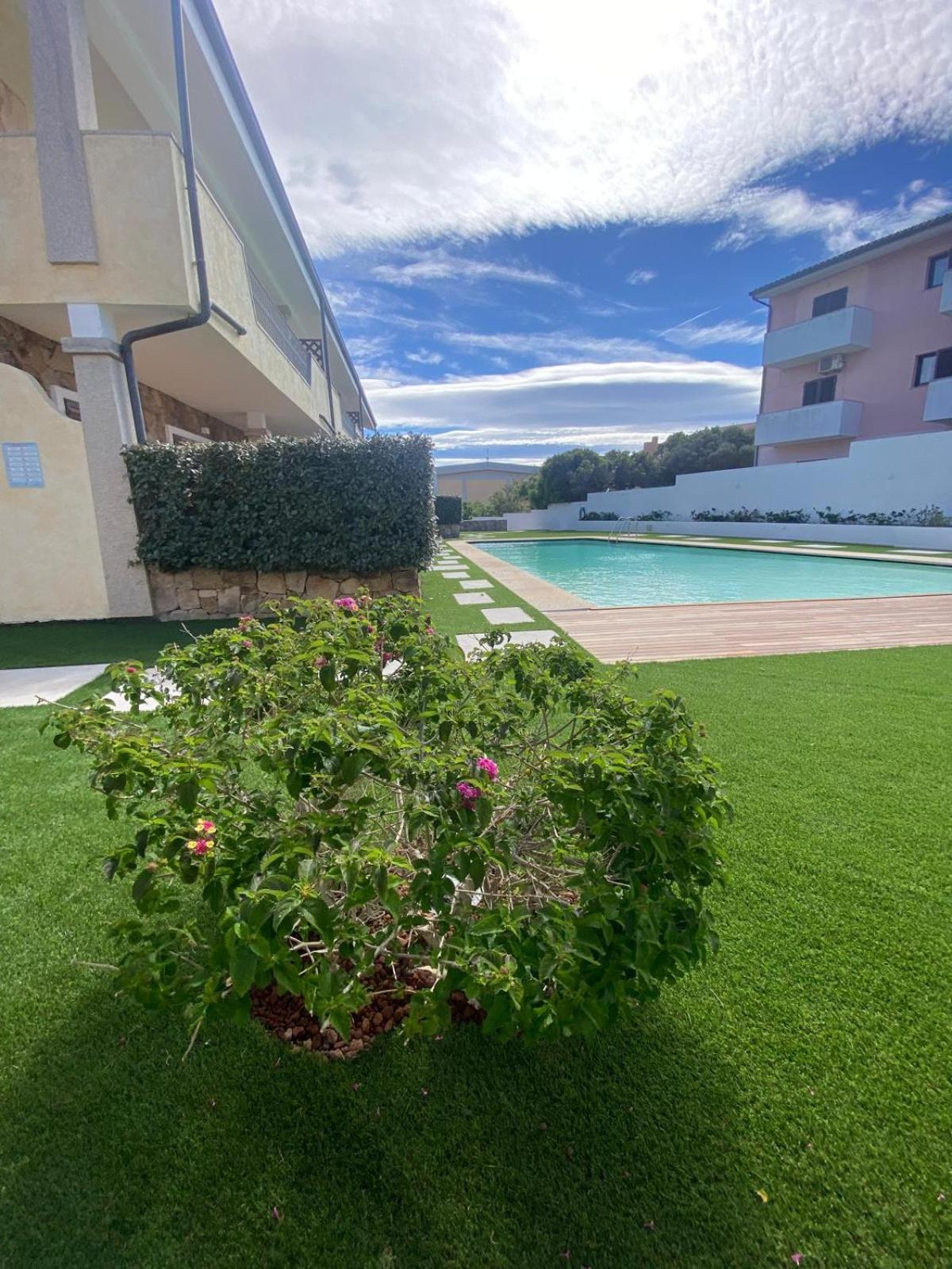 Le Perle Villa Palau Exterior photo